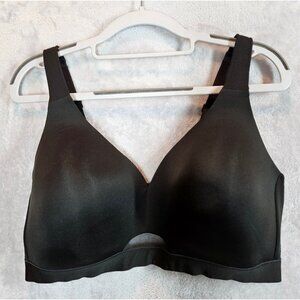 Cacique Lightly Lined Black Wireless Full Coverage Bra Size 44DD smooth cups